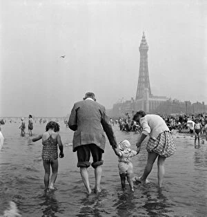 Child Hood Collection: Blackpool Beach a047930