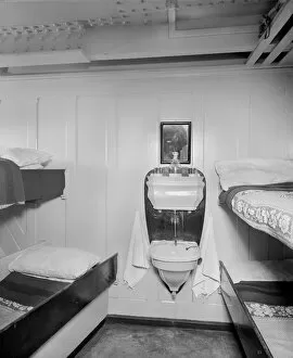 Images Dated 30th November 2018: Cabin interior, RMS Olympic BL22563_013