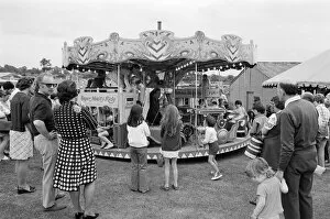 Fairs and carnivals Collection: Carousel ride JLP01_08_095429