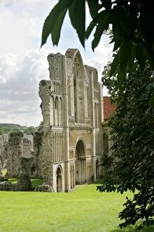 Images Dated 4th September 2007: Castle Acre Priory N071614