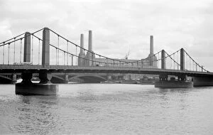River Collection: Chelsea Bridge a001461
