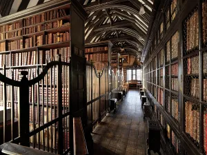 chethams library manchester dp220387
