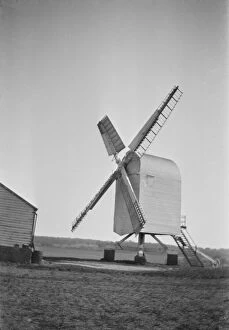 Windmills Collection: Chillenden Windmill a028930