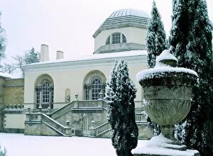 Chiswick House exteriors Collection: Chiswick House in the snow K030095