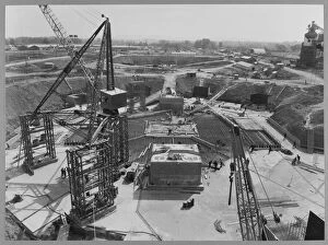 1950s Collection: Constructing Reactor 1 JLP01_01_075_16