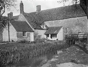 Images Dated 31st October 2022: Mill Cottage MCF01_02_0774