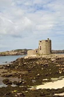 Scilly Isles Collection: Cromwells Castle, Tresco, Isles of Scilly N090224