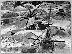 Airfield Collection: Derrick cranes JLP01_01_007_21