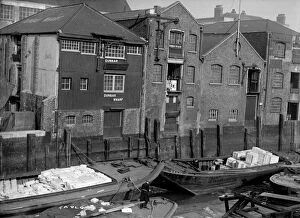 S W Rawlings Collection (1945-1965) Collection: Dunbar Wharf, Limehouse, London a002456