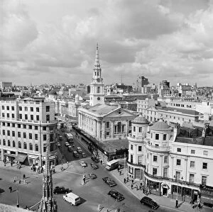 Towns and Cities Collection: Duncannon Street, Charing Cross, London a062444