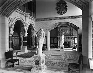 Statue Collection: Eaton Hall BL08262