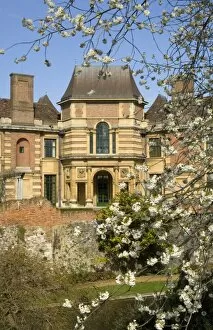 Other Gardens Collection: Eltham Palace N070330