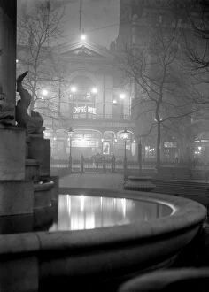 Fountain Collection: Empire Theatre, Leicester Square, London BB81_00030