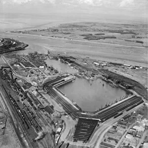 Ports, Docks and Harbours Collection: Fleetwood Docks EAW023417