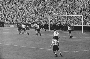 : Fulham 6 : 3 Sheffield United AL0296/069/01