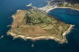 Images Dated 10th February 2010: Garrison Walls, St Marys, Isles of Scilly N100218