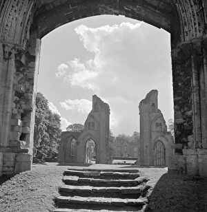 Images Dated 21st January 2009: Glastonbury Abbey a082622