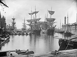 Inland waterways Collection: Gloucester Docks c. 1880 CC53_00092