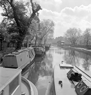 Inland waterways Collection: Grand Union Canal a064515