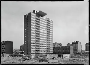 : Great Arthur House during Construction p_h00575_002