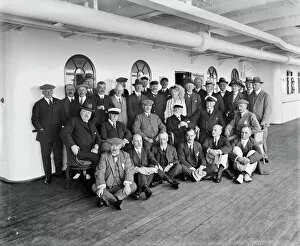 Images Dated 30th November 2018: A group portrait, RMS Olympic BL24989_003