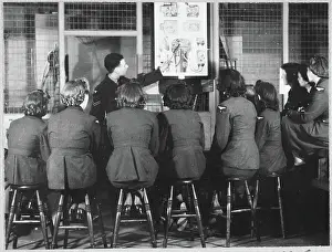 Second World War Prints: Group of Women's Auxiliary Air Force (WAAF) recruits chp01_07_01_048