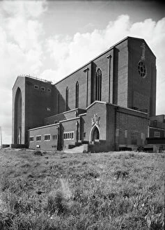 Margaret Harker Collection (1940s-1960s) Collection: Guildford Cathedral HKR01_04_122