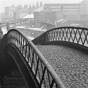 Inland waterways Collection: Hampstead Road Canal Lock a065322