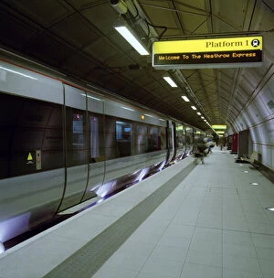 Underground Collection: Heathrow Express JLP01_11_63143_02