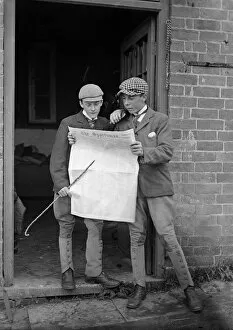 Edwardian Collection: Two horsemen reading The Sportsman BB98_02592