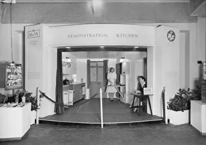 Exhibition Collection: Ideal kitchen 1946 P_H00004_001