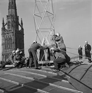 Coventry Cathedral Collection: Installing the spire JLP01_08_062427
