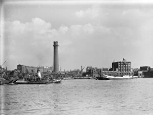 Lead Works Collection: Lambeth Shot Tower CXP01_01_004