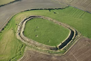 Ancient monuments from the Air Collection: Liddington Castle 27618_002