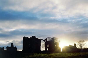 Silhouette Collection: Lindisfarne Priory K880003