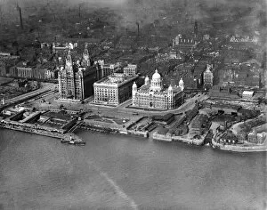 Aerofilms Collection (1919-2006) Collection: Liverpool Pier Head 1920 EPW003058