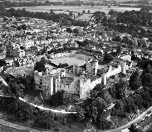 1940s Collection: Ludlow Castle EAW010355