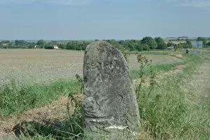 Country Side Collection: Milestone at SU 5041 8770