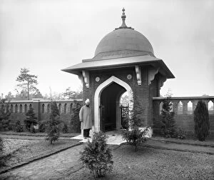 Grave Yard Collection: Muslim Burial Ground, Horsell Common, Woking 1917 BL23738_006