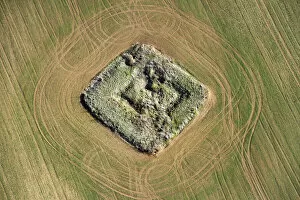 English Civil War Collection: Nebsworth Hill emplacement 33427_037
