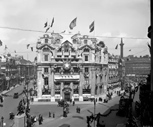 Oceanic House, the White Star Line shipping company BL21285