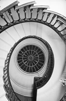 Images Dated 25th June 2021: Oval staircase a42_08718