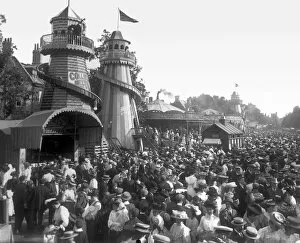Historic Images 1920s to 1940s Collection: Oxford Fair CC49_00527