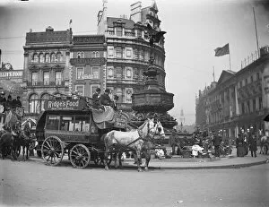 Horse-power Collection: Piccadilly Circus CXP01_01_138