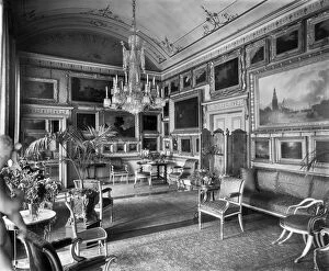 Chandelier Collection: Piccadilly Drawing Room, Apsley House DD54_00088