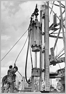 Oil Refinery Collection: Piling rig JLP01_01_167_47