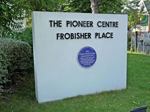 Sign Collection: Pioneer Health Centre PLA01_09_197