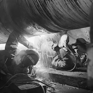 Pipelines Collection: Pipe welders JLP01_08_080354