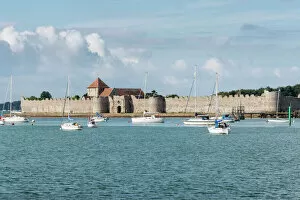 Fortification Collection: Portchester Castle DP184515