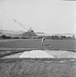 1950s Collection: Reclaiming the course JLP01_08_08782